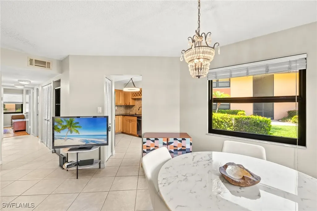 1512 Mainsail Drive Naples FL 34114