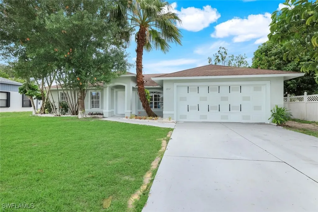 1717 43rd Street SW Naples FL 34116