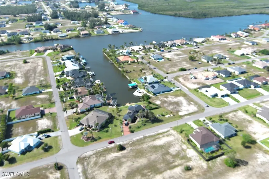 4213 NW 39th Street Cape Coral FL 33993