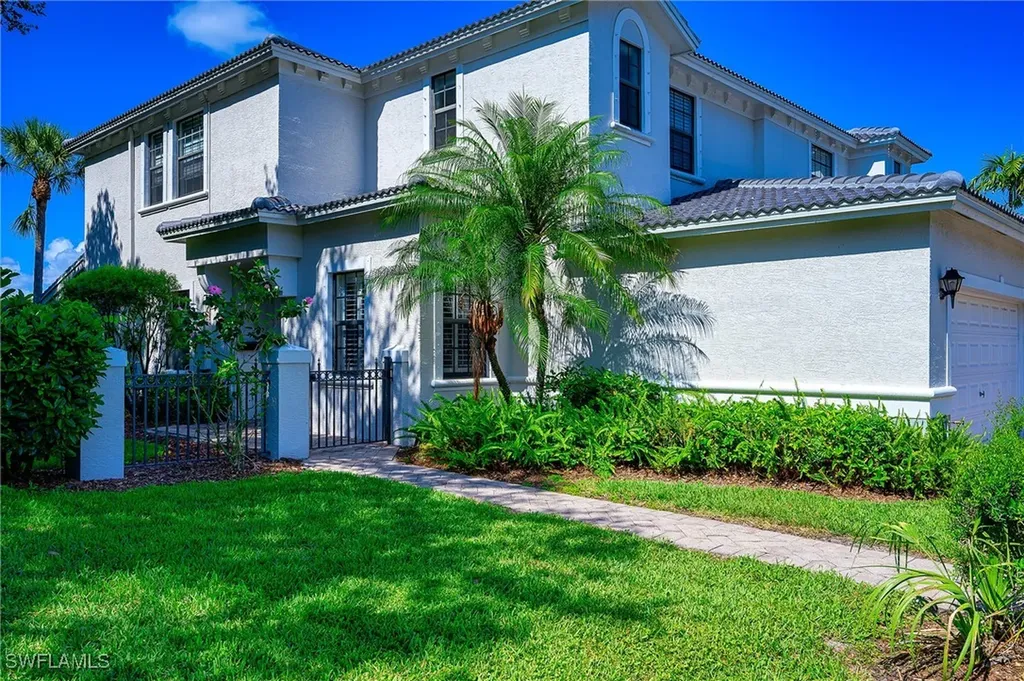 15056 Summit Place Circle Naples FL 34119