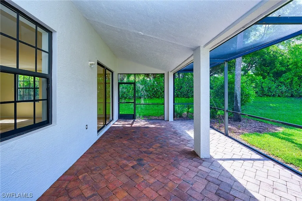 15056 Summit Place Circle Naples FL 34119