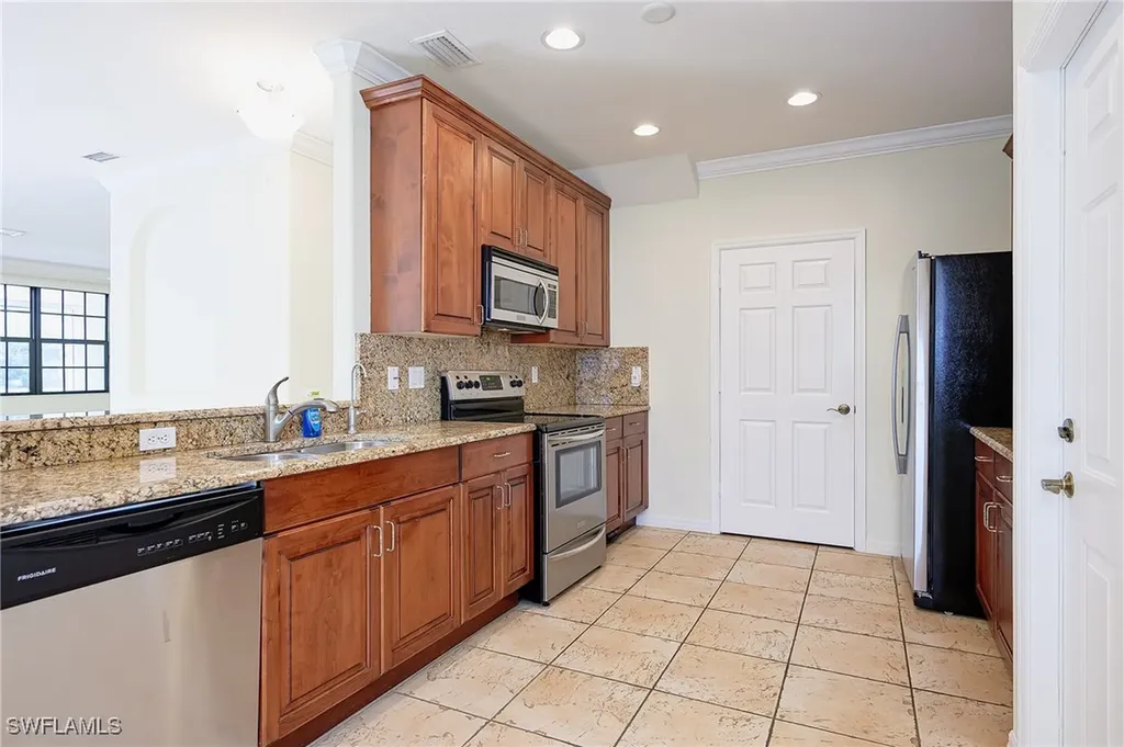 15056 Summit Place Circle Naples FL 34119