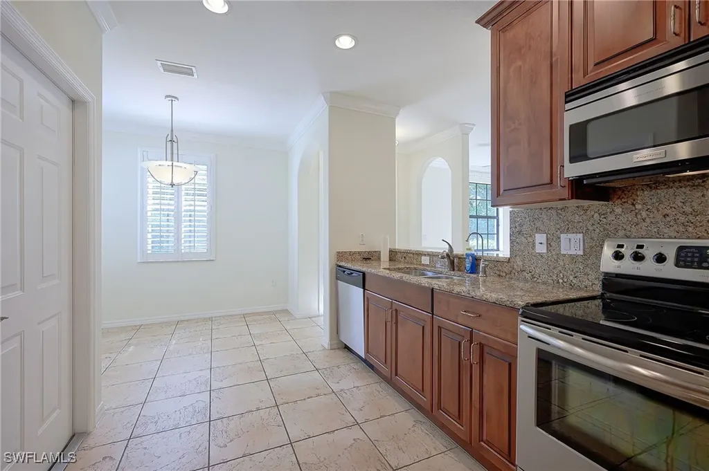 15056 Summit Place Circle Naples FL 34119