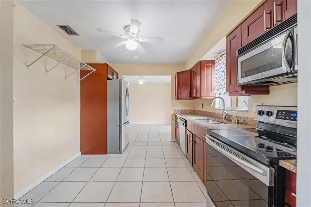 416 Rushmore Avenue S Lehigh Acres FL 33936