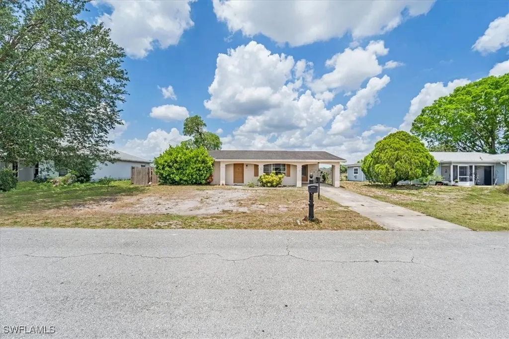 416 Rushmore Avenue S Lehigh Acres FL 33936