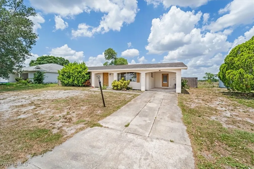 416 Rushmore Avenue S Lehigh Acres FL 33936