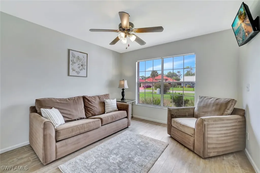 5859 Westbourgh Court Naples FL 34112