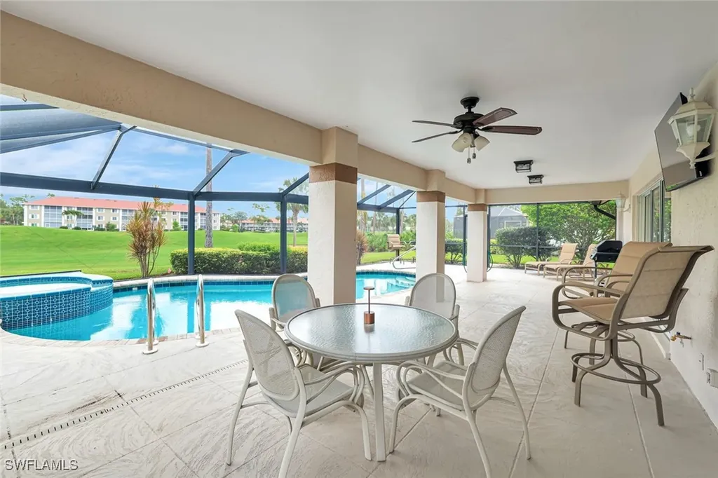5859 Westbourgh Court Naples FL 34112