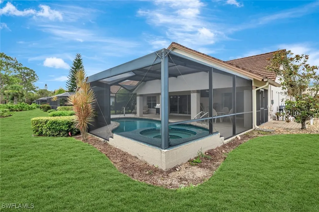 5859 Westbourgh Court Naples FL 34112