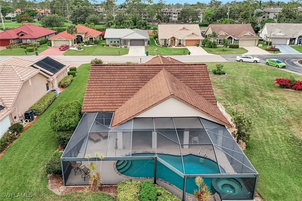 5859 Westbourgh Court Naples FL 34112