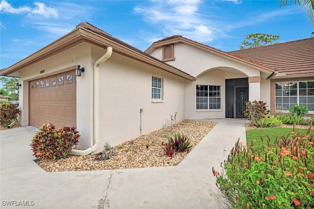 5859 Westbourgh Court Naples FL 34112