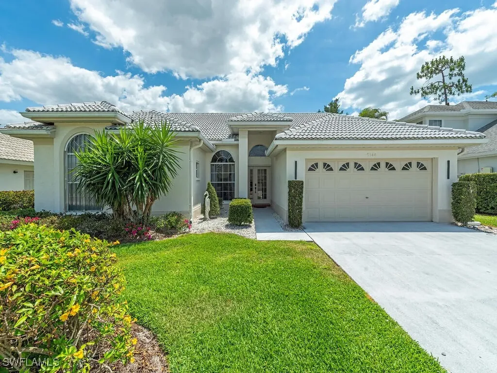 5144 Lochwood Court Naples FL 34112