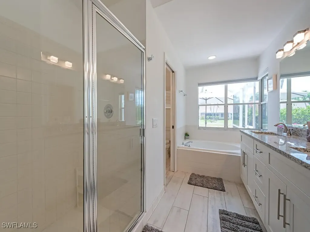 5144 Lochwood Court Naples FL 34112