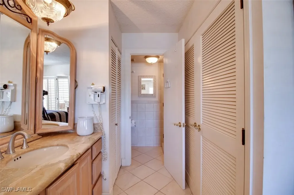 250 7th Avenue S Naples FL 34102