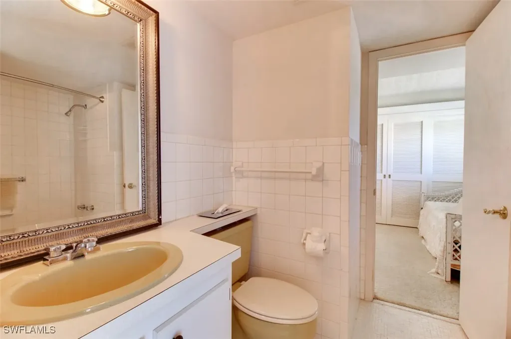 250 7th Avenue S Naples FL 34102