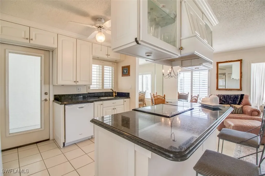 250 7th Avenue S Naples FL 34102