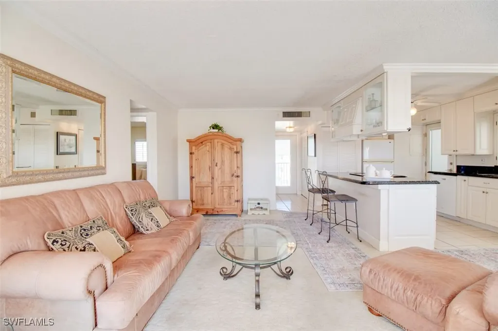 250 7th Avenue S Naples FL 34102
