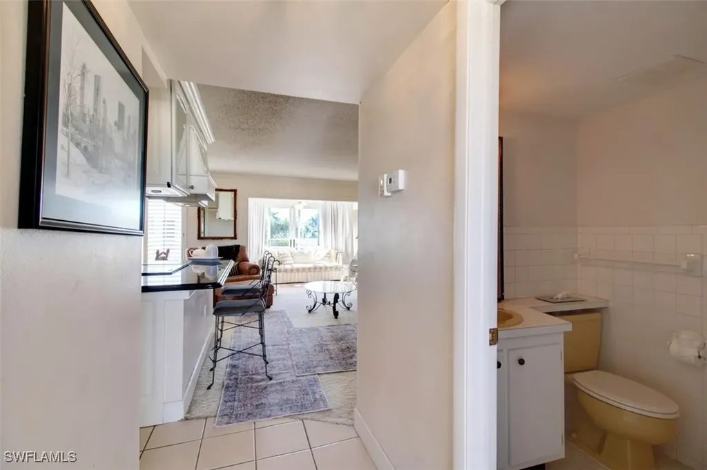 250 7th Avenue S Naples FL 34102