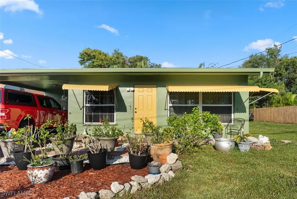 1154 4th Way North Fort Myers FL 33903