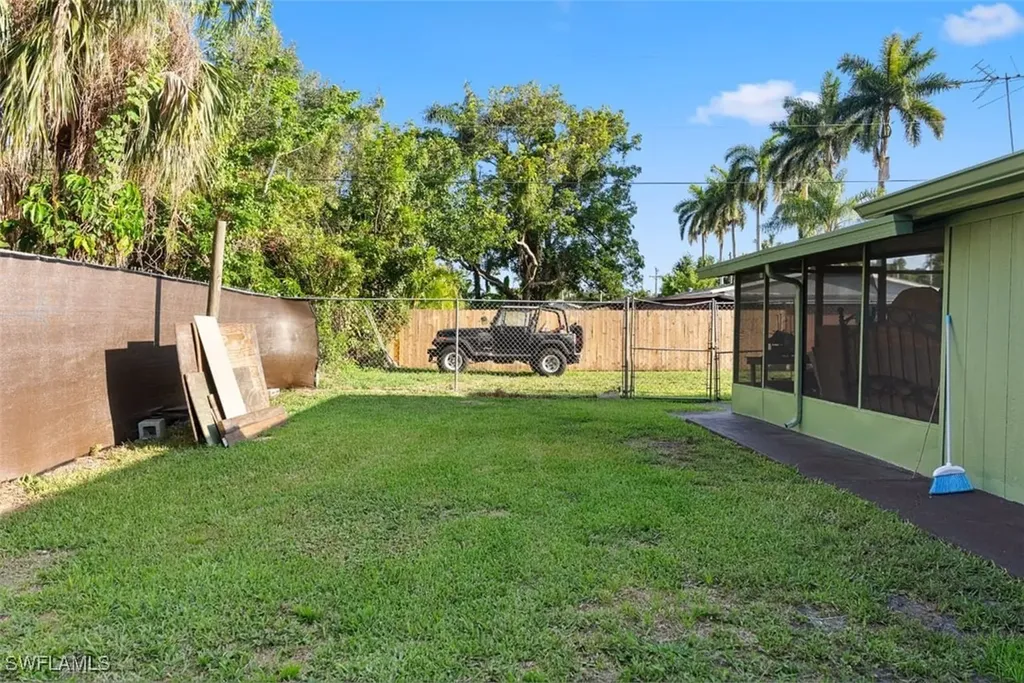 1154 4th Way North Fort Myers FL 33903