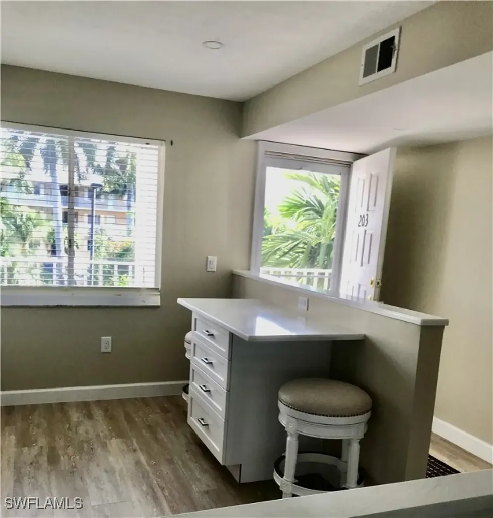 3032 Sandpiper Bay Circle Naples FL 34112