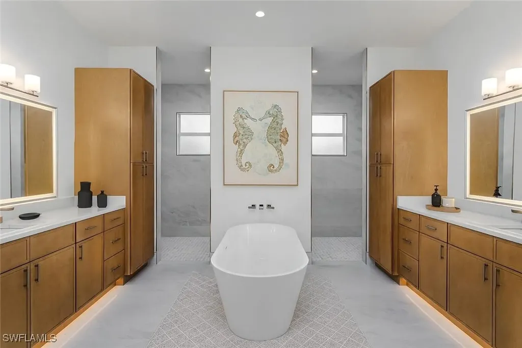 2854 Coach House Way Naples FL 34105