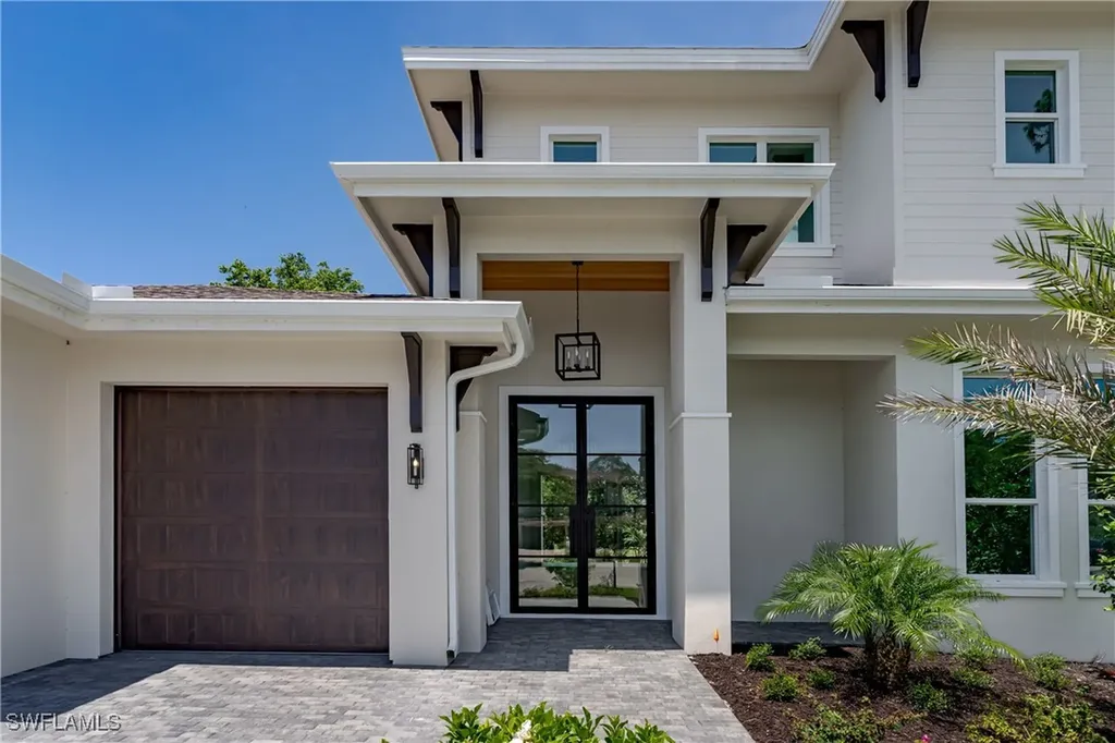 2854 Coach House Way Naples FL 34105