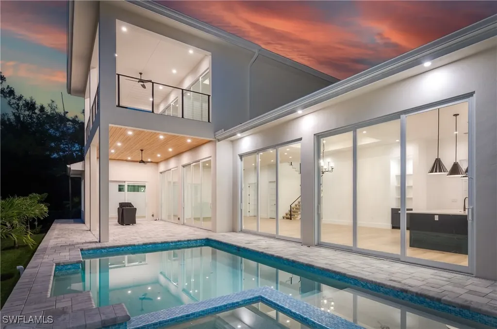 2854 Coach House Way Naples FL 34105
