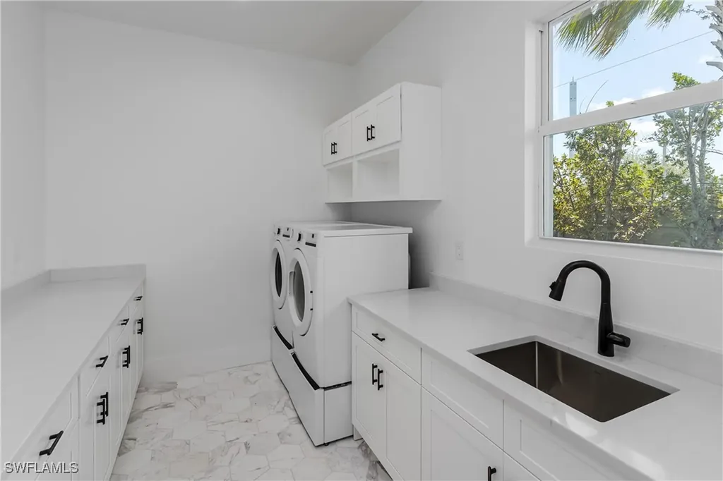 2854 Coach House Way Naples FL 34105