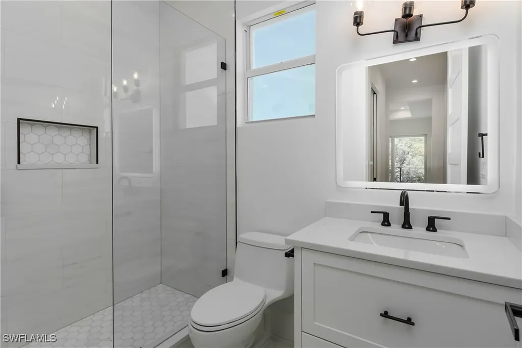 2854 Coach House Way Naples FL 34105