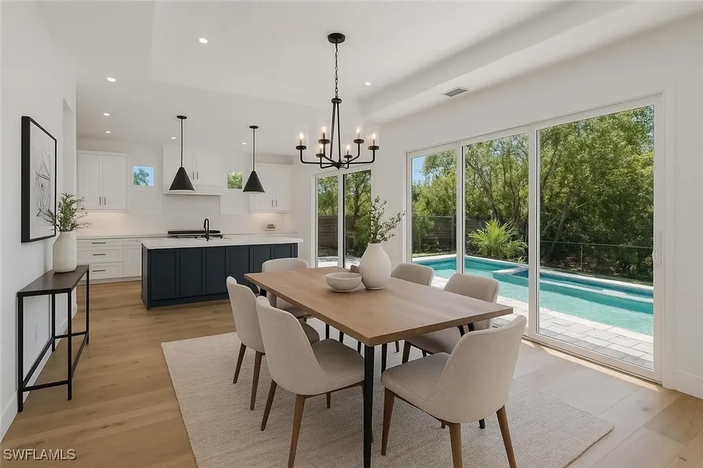 2854 Coach House Way Naples FL 34105