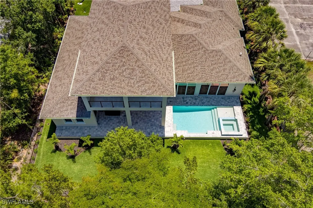2854 Coach House Way Naples FL 34105