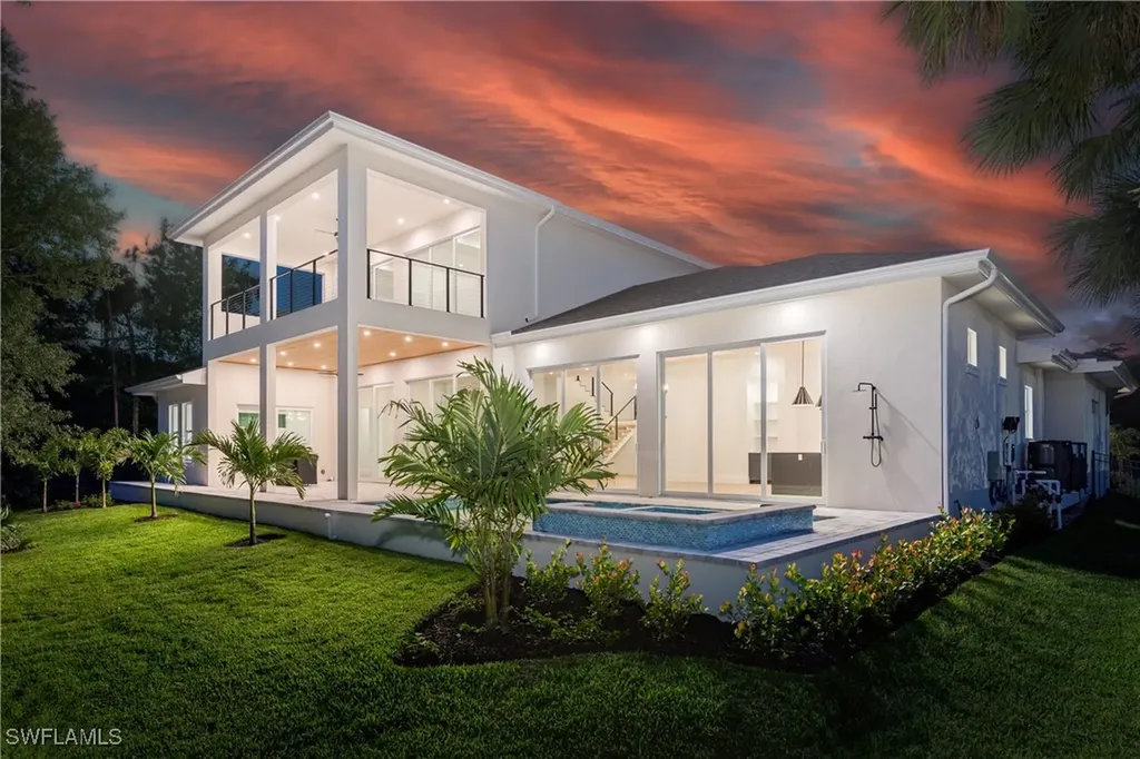 2854 Coach House Way Naples FL 34105