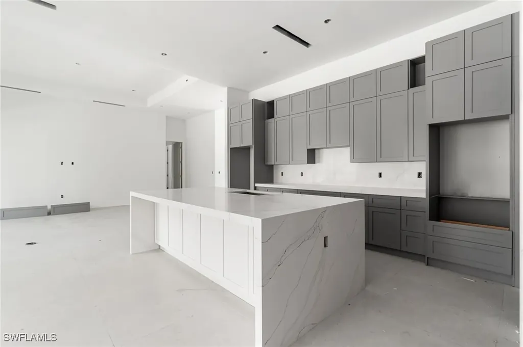 721 Golden Gate Boulevard W Naples FL 34120