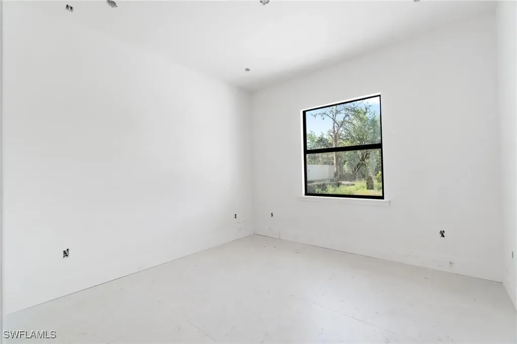 721 Golden Gate Boulevard W Naples FL 34120