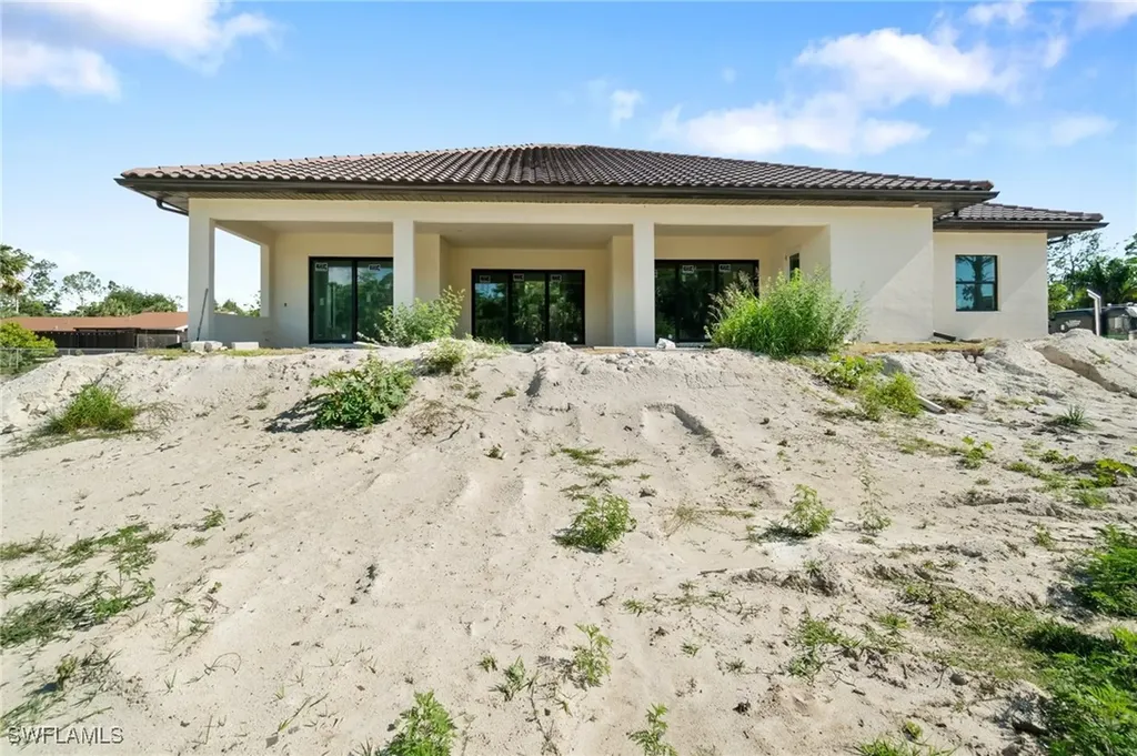 721 Golden Gate Boulevard W Naples FL 34120