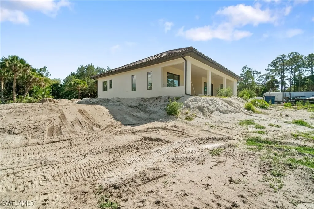 721 Golden Gate Boulevard W Naples FL 34120