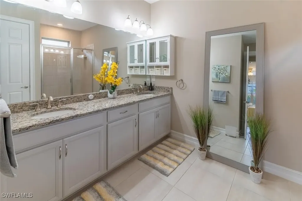 16366 Barclay Court Naples FL 34110