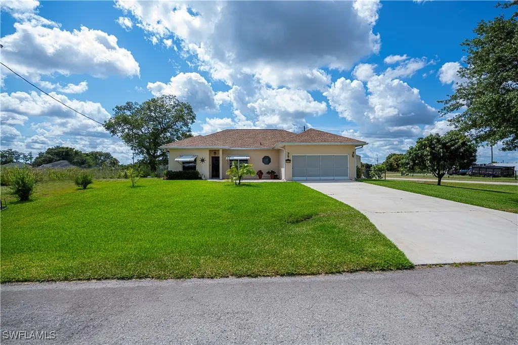 1115 Comet Avenue Labelle FL 33935