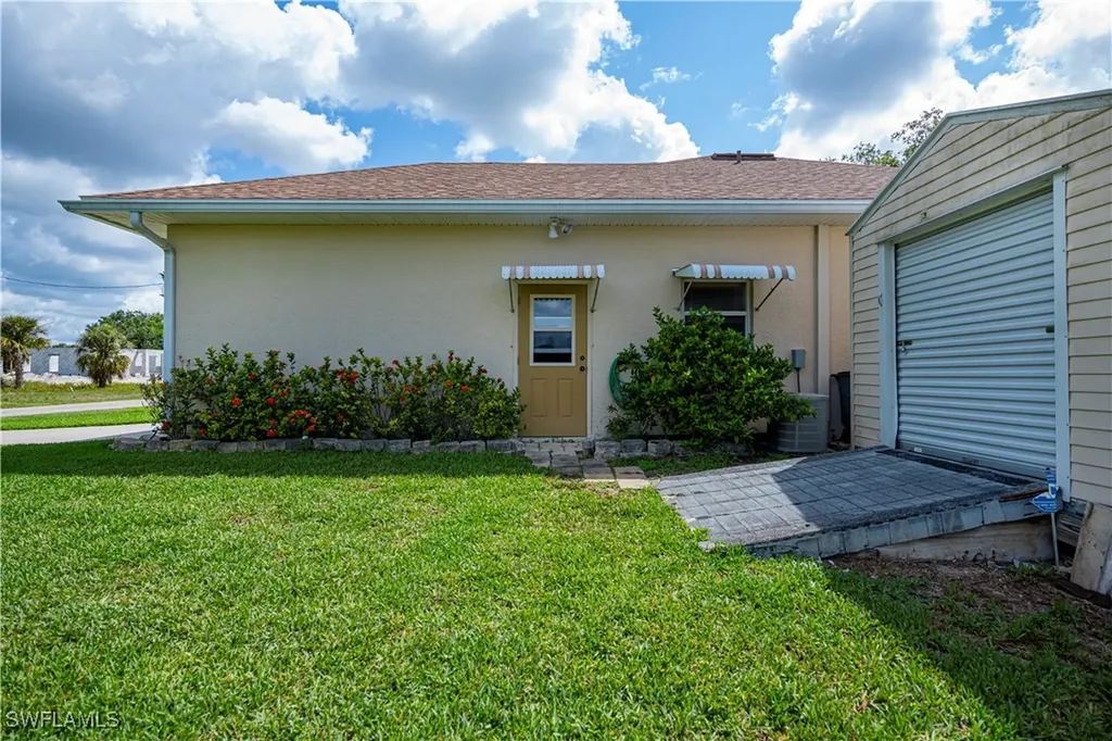 1115 Comet Avenue Labelle FL 33935