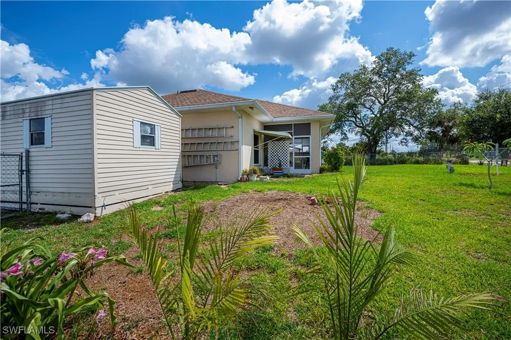 1115 Comet Avenue Labelle FL 33935