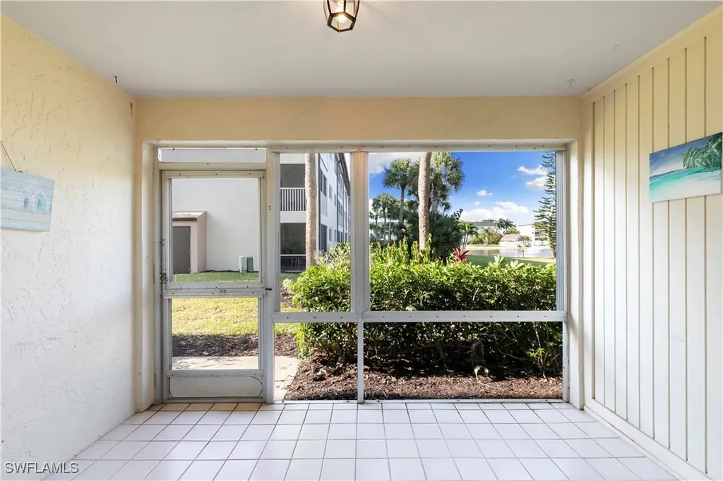 1008 Manatee Road Naples FL 34114