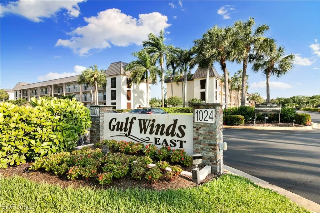 1008 Manatee Road Naples FL 34114