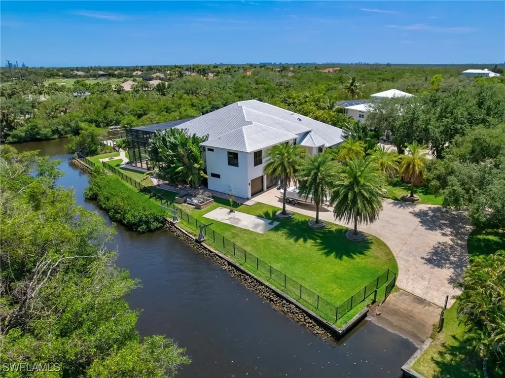 18251 Parkridge Court Fort Myers FL 33908