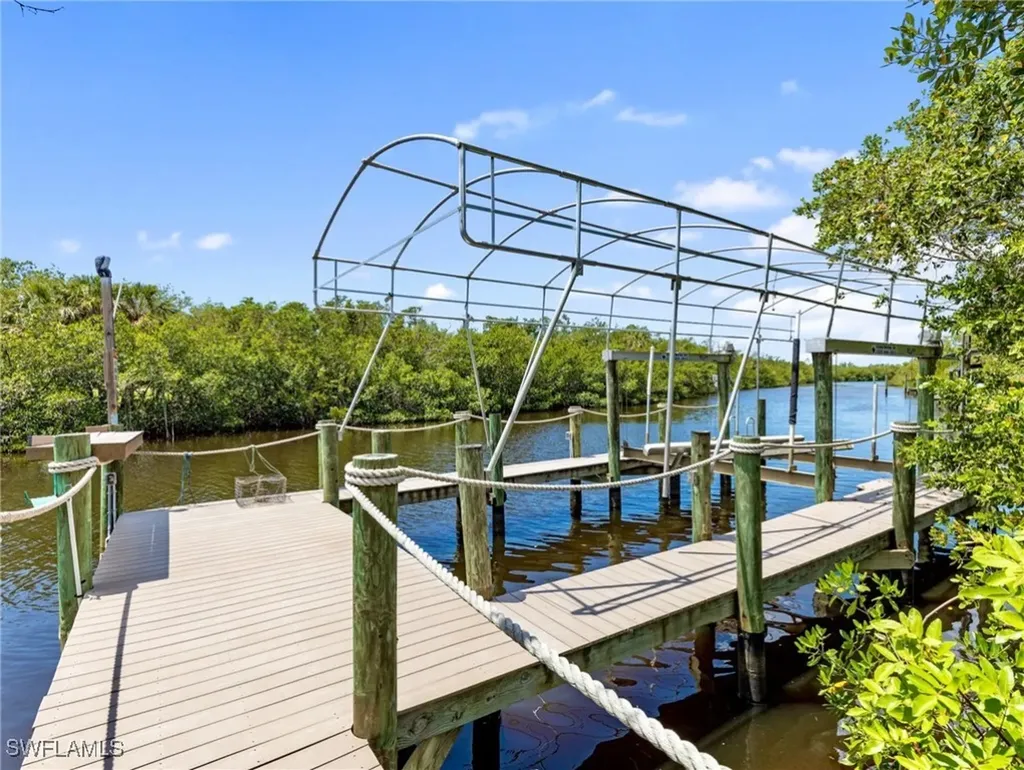 18251 Parkridge Court Fort Myers FL 33908