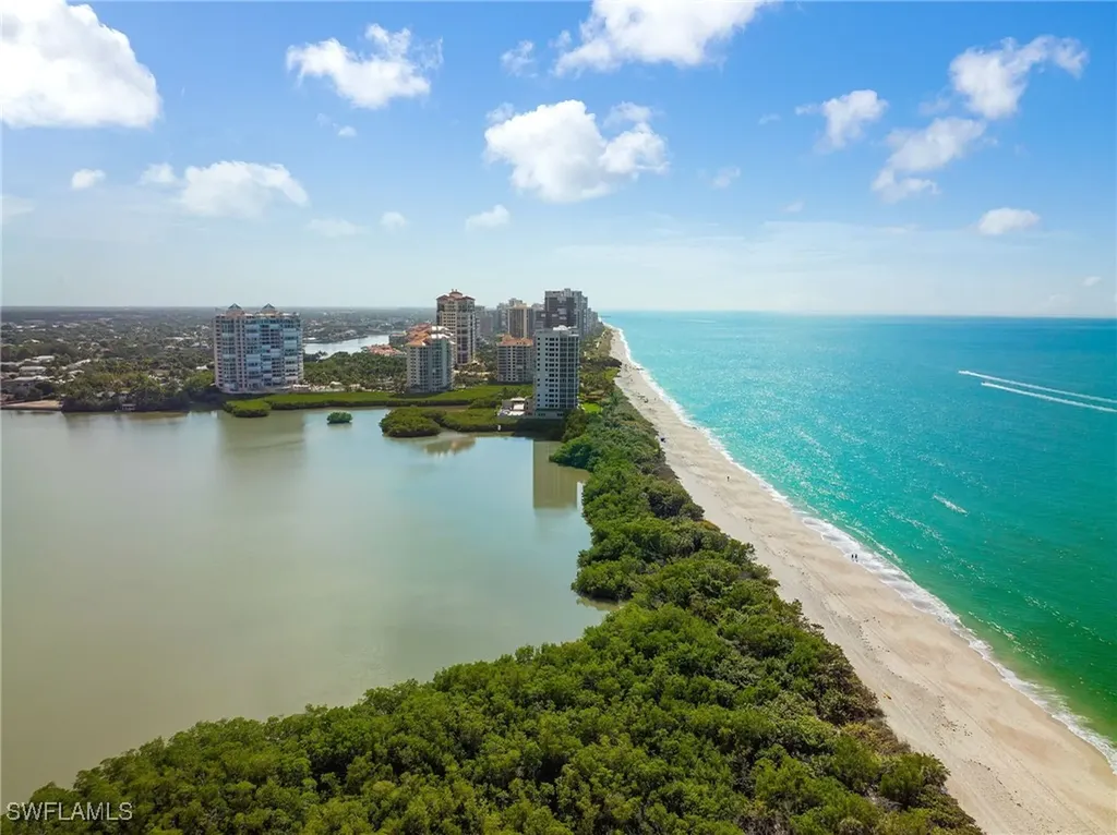 707 Buttonbush Lane Naples FL 34108