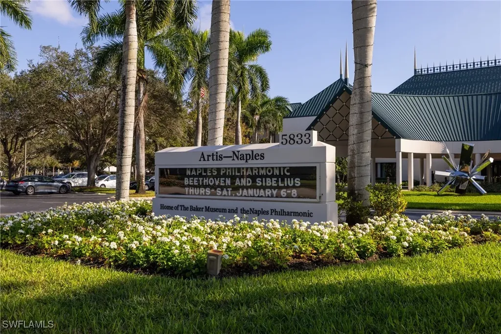 707 Buttonbush Lane Naples FL 34108