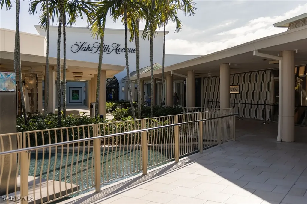 707 Buttonbush Lane Naples FL 34108