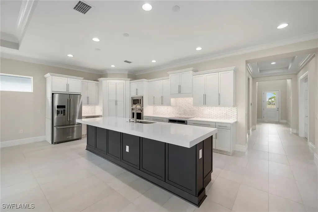 8750 Calypso Court Naples FL 34112