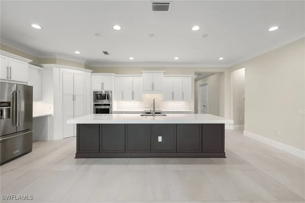 8750 Calypso Court Naples FL 34112